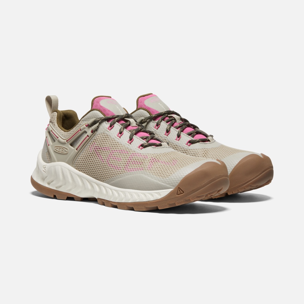 Plaza Taupe-Ibis Rose Keen Women's NXIS EVO Waterproof Shoe